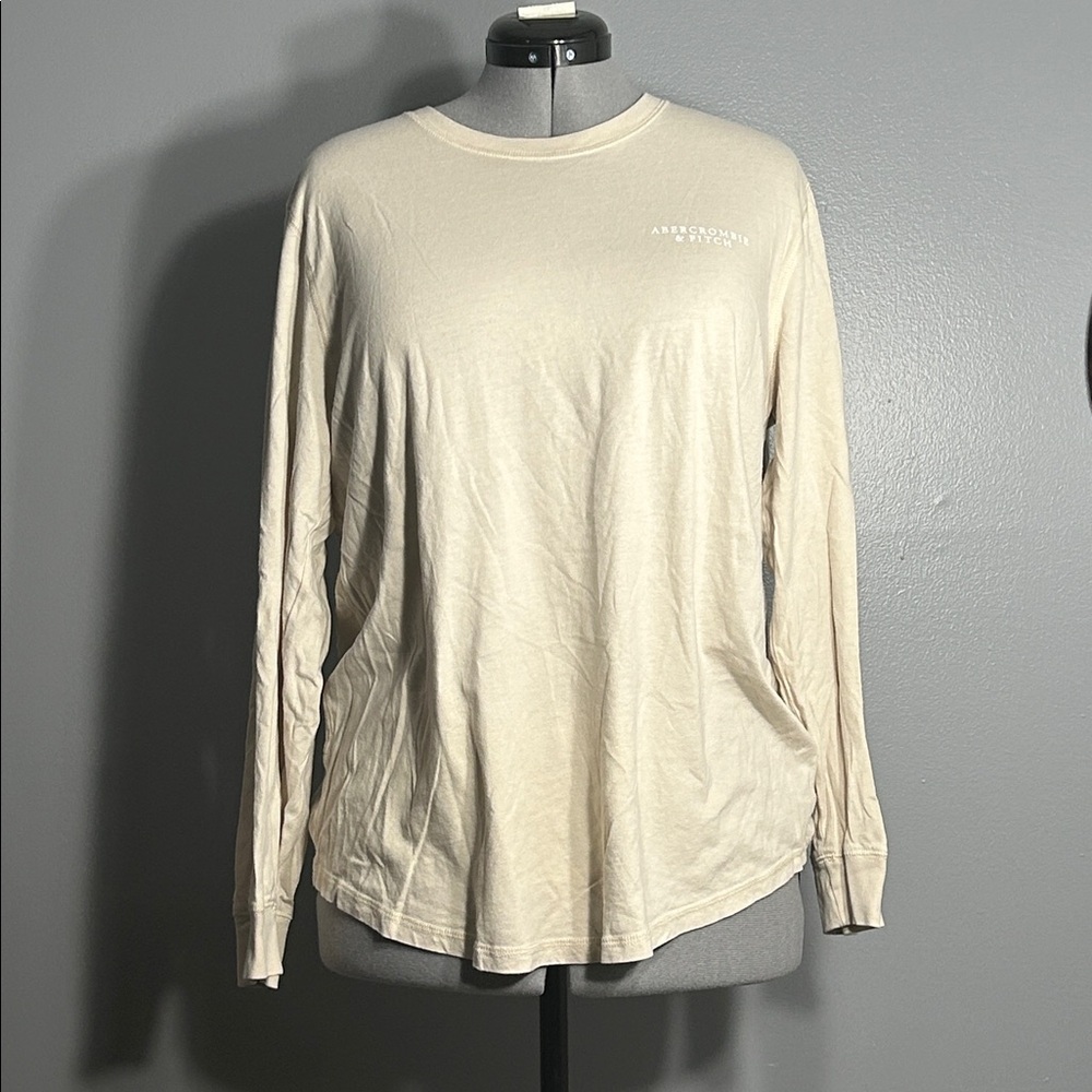 Abercrombie and fitch top long sleeve shirt graphic